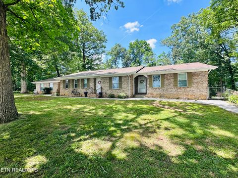 Photo of 408 Dell Rd, Maryville, TN 37804 (MLS # 1342854)