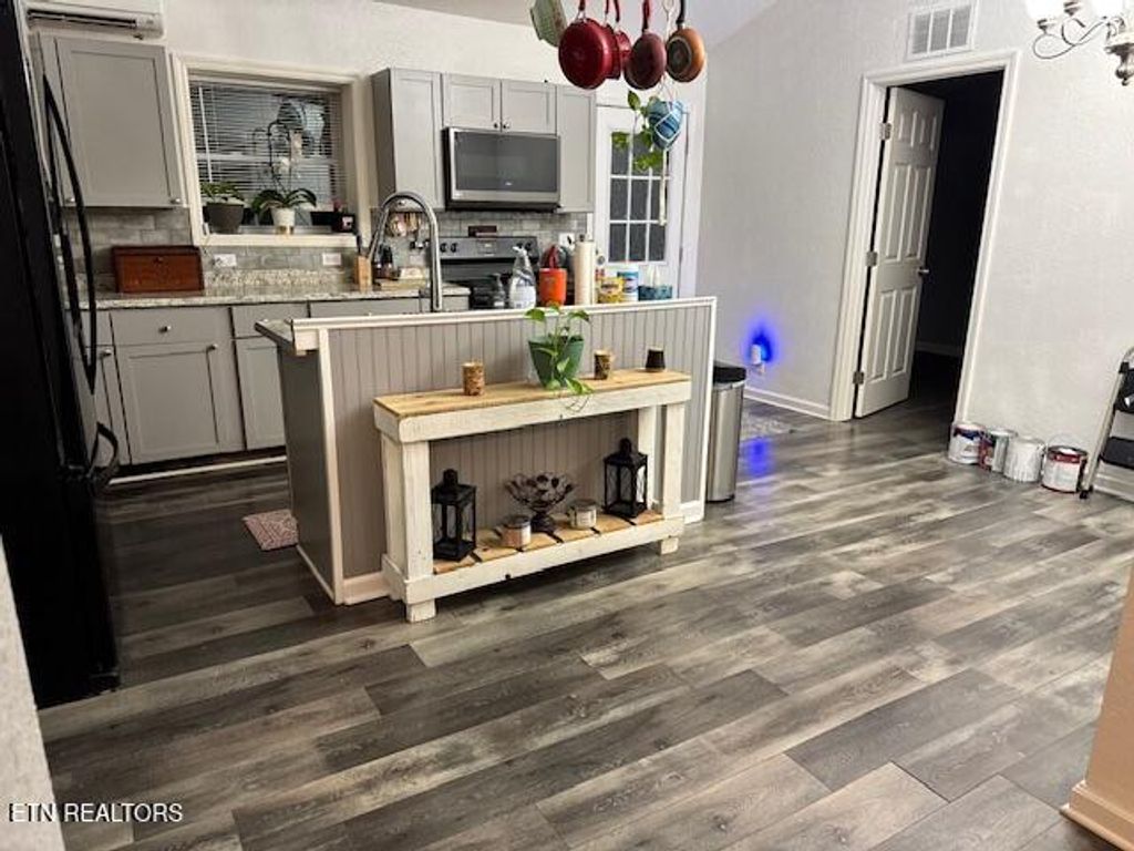 Photo of 311 Bussell Ferry Rd, Lenoir City, TN 37771 (MLS # 1321676)