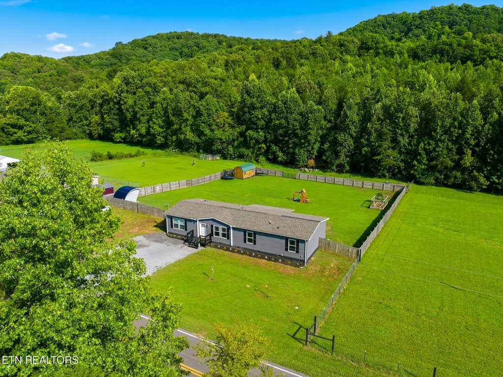 Photo of 1440 Belltown Rd, Tellico Plains, TN 37385 (MLS # 1351626)