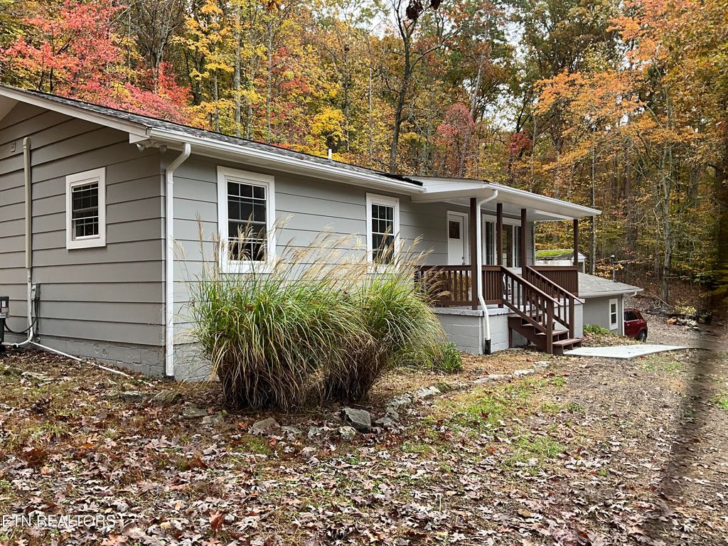 Photo of 7516 Wood Rd, Corryton, TN 37721 (MLS # 1320671)