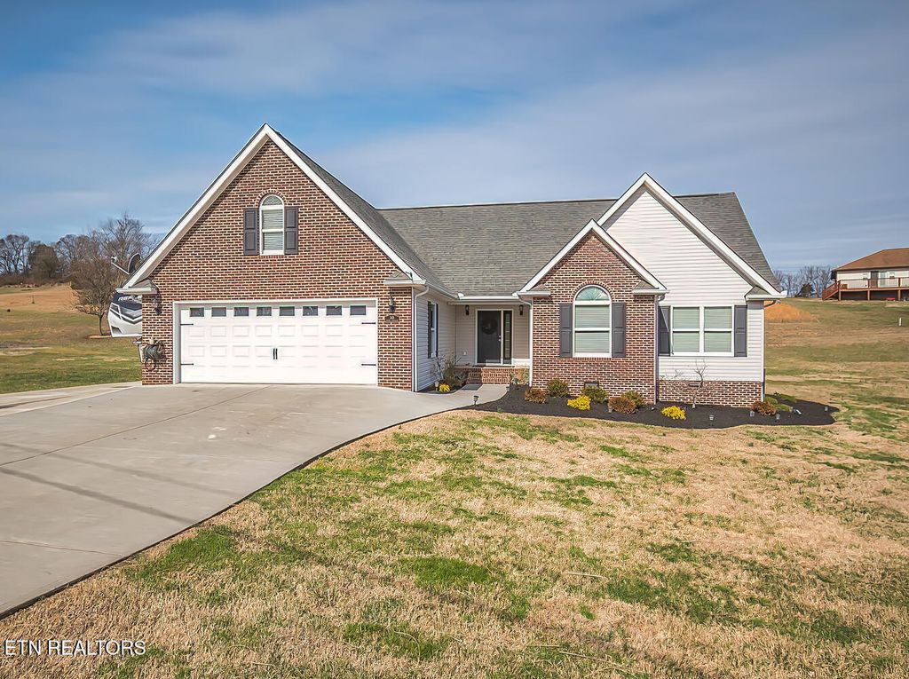 Photo of 349 Leeper Overlook, Dandridge, TN 37725 (MLS # 1290544)