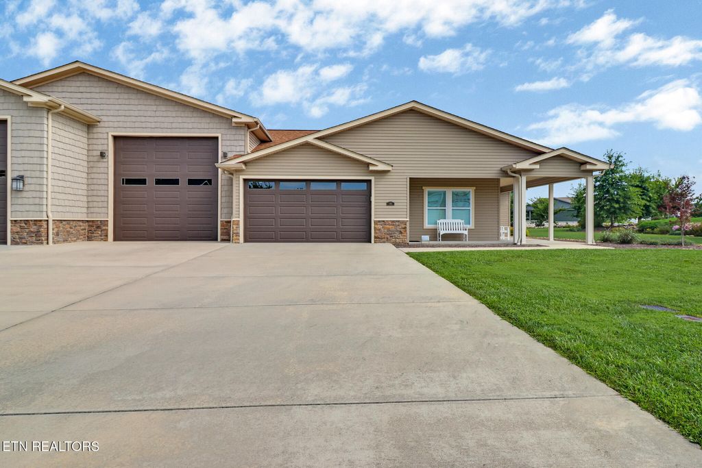 Photo of 193 Holly Tree Drive, Crossville, TN 38555 (MLS # 1291286)