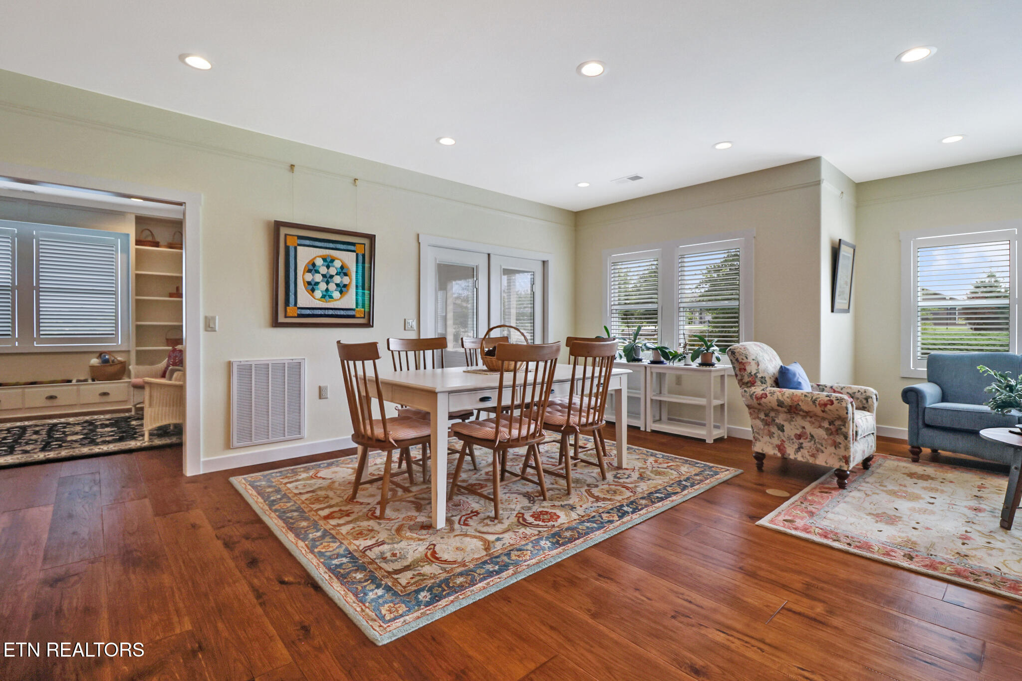 193 Holly Tree Drive