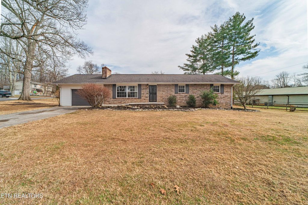 Photo of 4712 Douglas Dam Rd, Strawberry Plains, TN 37871 (MLS # 1329090)