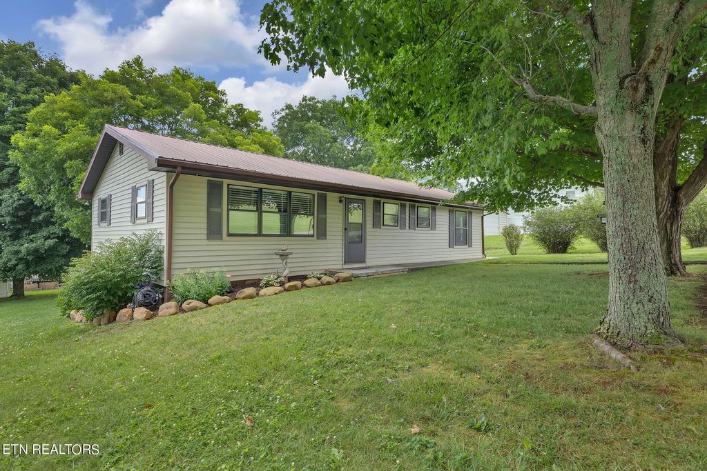 Photo of 1610 High St, White Pine, TN 37890 (MLS # 1253835)