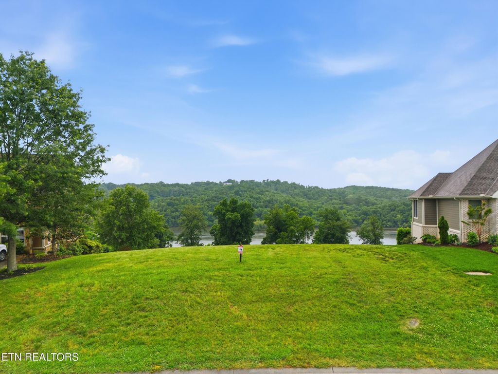 Photo of 2327 Persimmon RDG, Loudon, TN 37774 (MLS # 1342803)