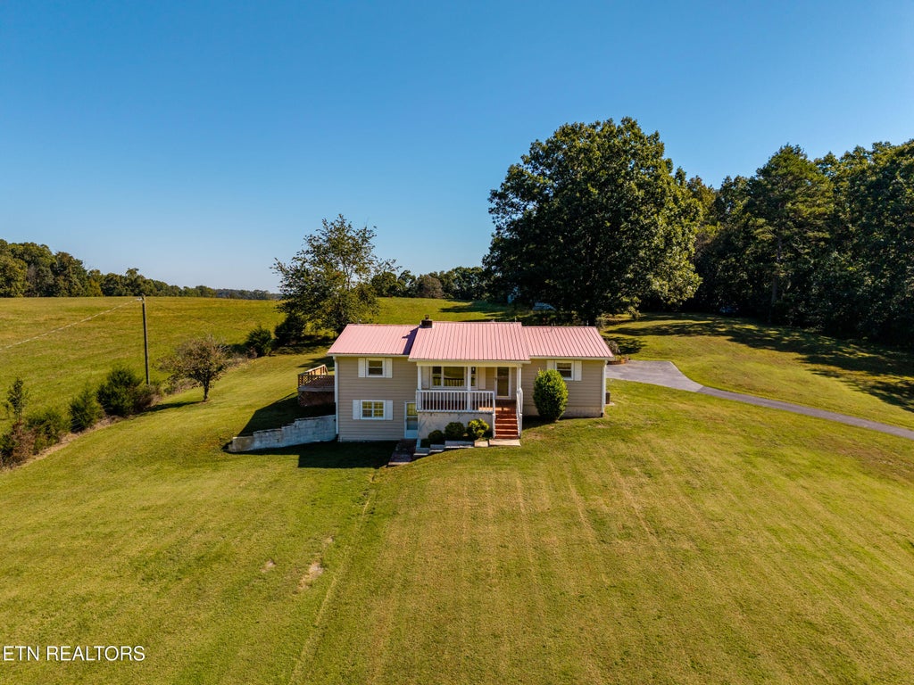Photo of 807 Adkins Rd, Philadelphia, TN 37846 (MLS # 1358641)