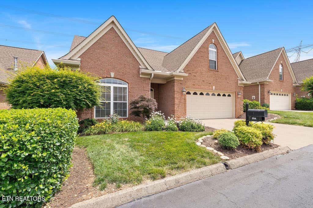 Photo of 914 Altamont Way, Knoxville, TN 37923 (MLS # 1343088)