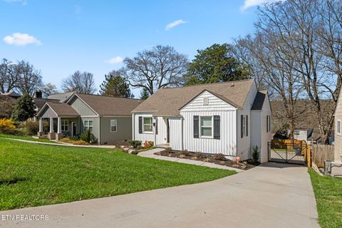 Tiny photo for 935 E Churchwell Ave, Knoxville, TN 37917 (MLS # 1332693)