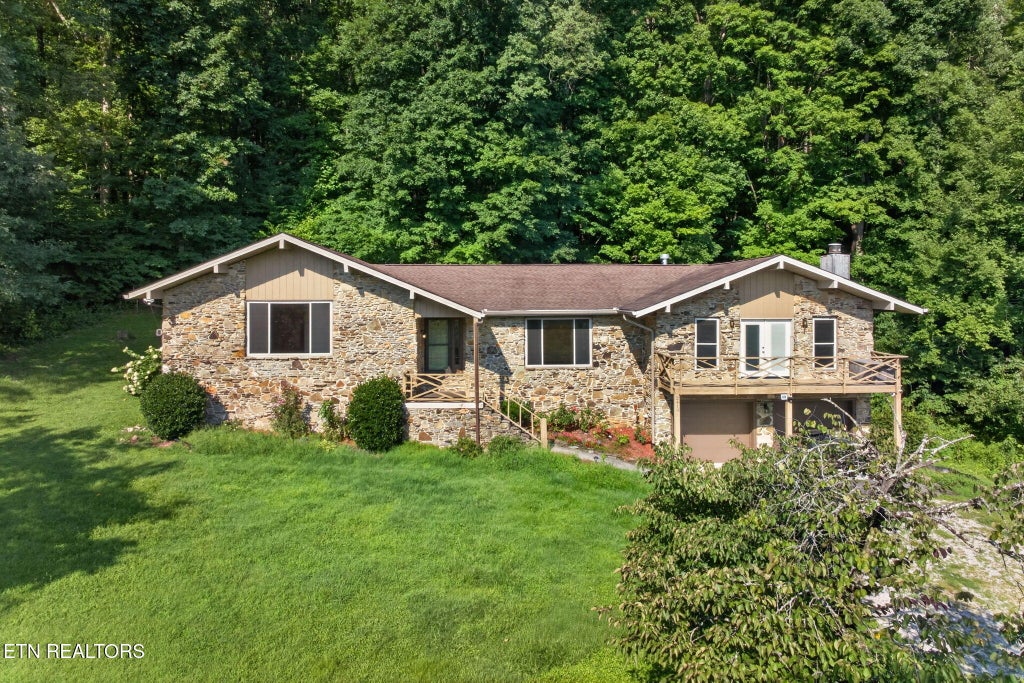 Photo of 2410 Browns Mill Rd, Cookeville, TN 38506 (MLS # 1349914)