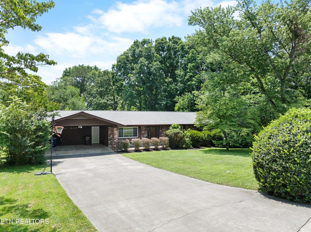 Photo of 101 Concord Rd, Oak Ridge, TN 37830 (MLS # 1306223)