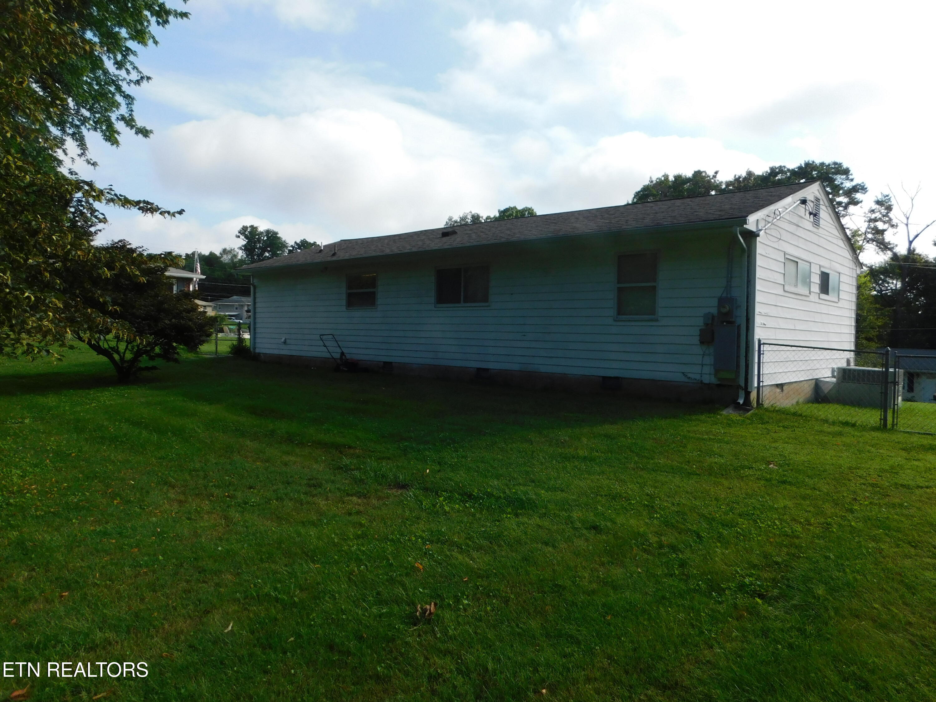 5813 Wil Loyd Drive