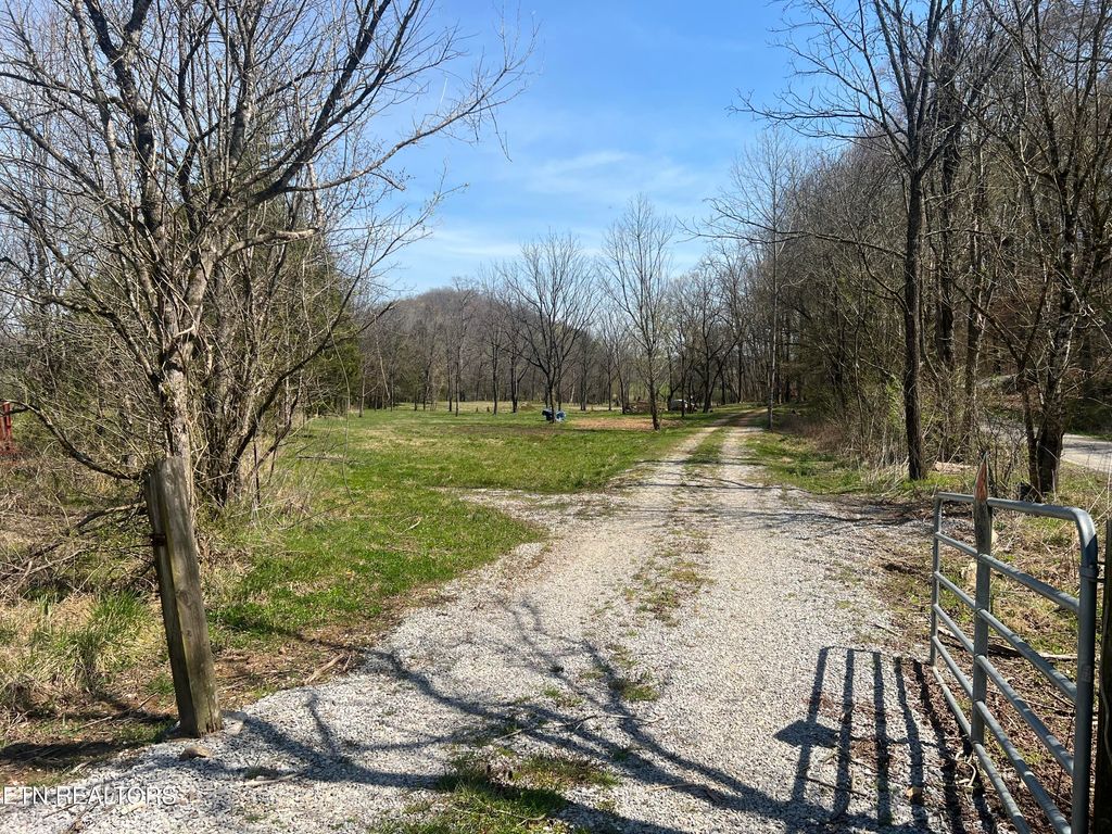 Photo of 5336 Idumea Rd, Corryton, TN 37721 (MLS # 1295297)