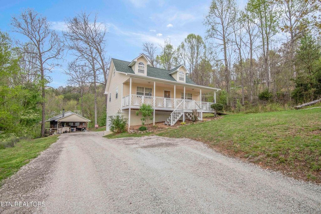 Photo of 211 Peanut Lane, New Tazewell, TN 37825 (MLS # 1297356)