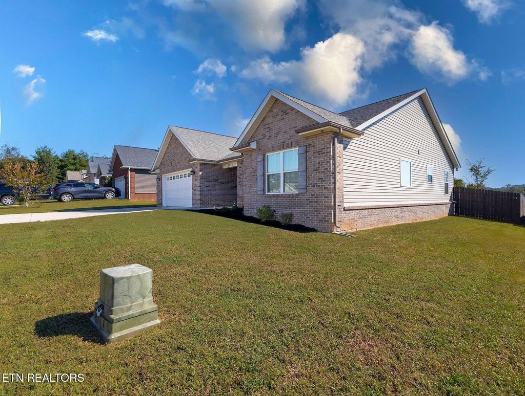 Photo of 2216 Olivia Circle, Loudon, TN 37774 (MLS # 1318544)