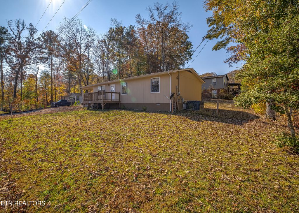 Photo of 219 Boulder Rd, Wartburg, TN 37887 (MLS # 1280535)