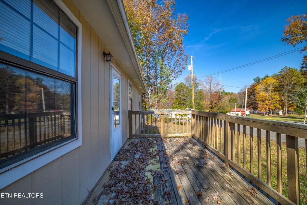 Photo of 219 Boulder Rd, Wartburg, TN 37887 (MLS # 1280535)