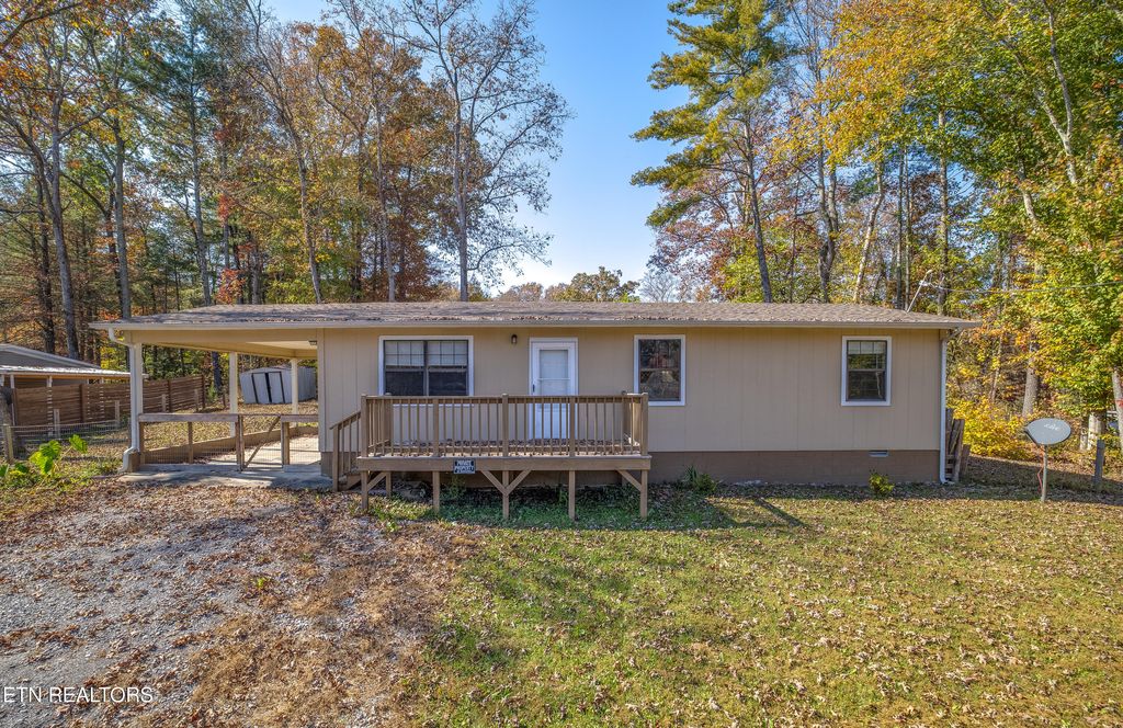 Photo of 219 Boulder Rd, Wartburg, TN 37887 (MLS # 1280535)