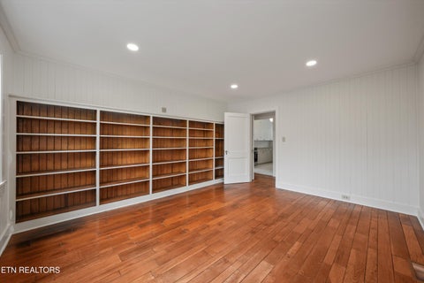 Tiny photo for 945 E Churchwell Ave, Knoxville, TN 37917 (MLS # 1354593)