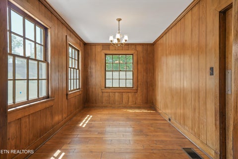 Tiny photo for 945 E Churchwell Ave, Knoxville, TN 37917 (MLS # 1354593)