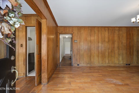Tiny photo for 945 E Churchwell Ave, Knoxville, TN 37917 (MLS # 1354593)
