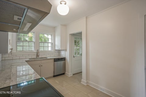 Tiny photo for 945 E Churchwell Ave, Knoxville, TN 37917 (MLS # 1354593)