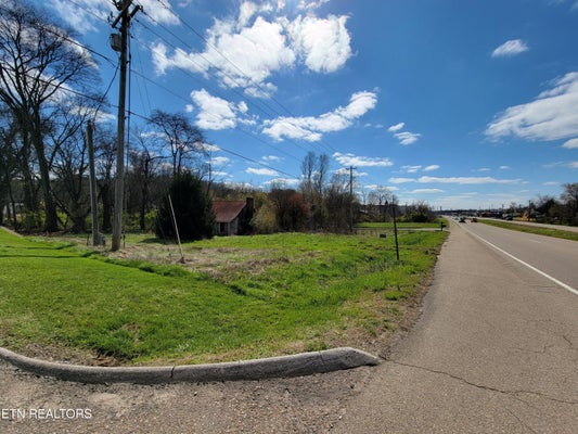 915 W HIGHWAY 11E, NEW MARKET, TN 37820 - Image 7b47df434b464b5c821d36b79e6da0fc/758460542