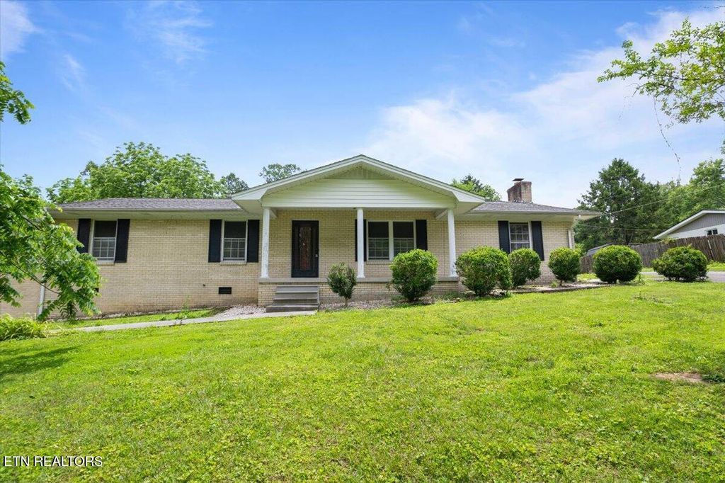Photo of 220 Lillywood Drive, LaFollette, TN 37766 (MLS # 1304455)