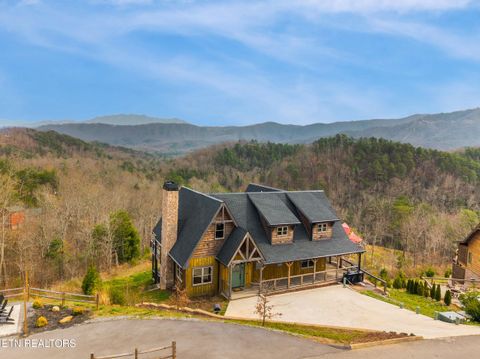 2832 Red Sky Drive Sevierville TN 37862