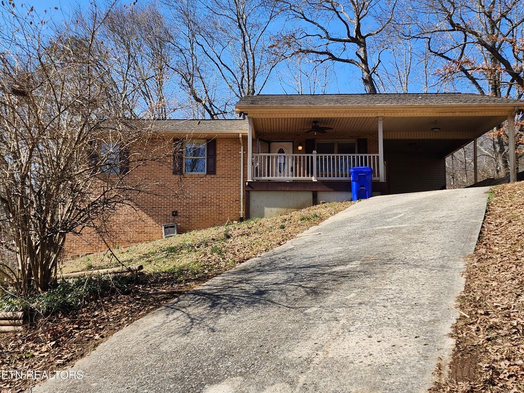 Photo of 107 Rosemont Lane, Harriman, TN 37748 (MLS # 1289414)