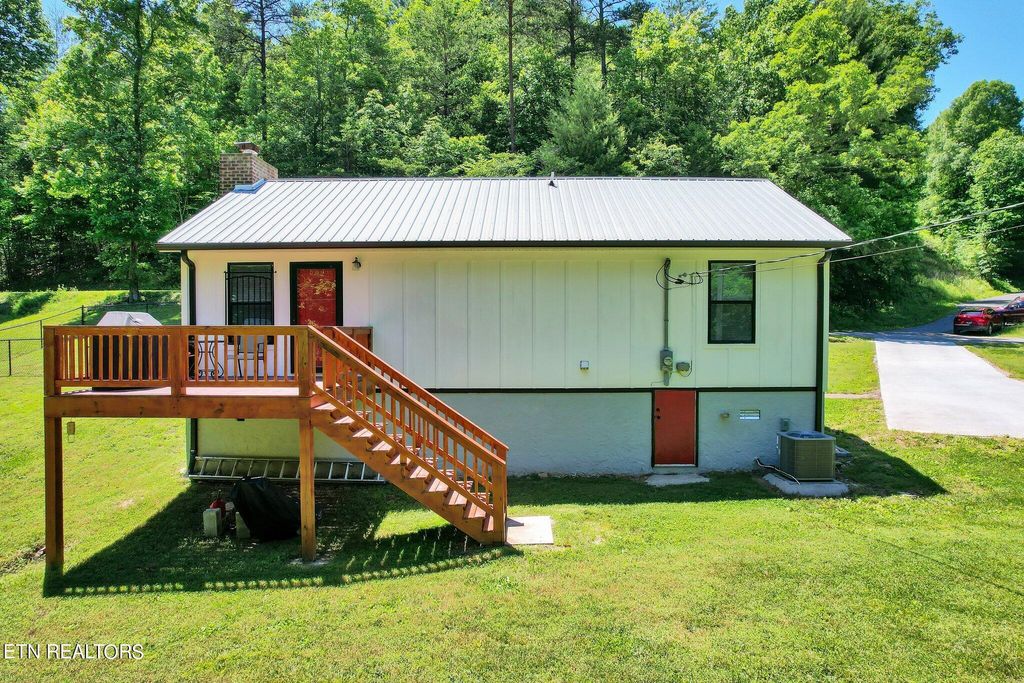 Photo of 103 Dockery Rd, Tellico Plains, TN 37385 (MLS # 1267372)