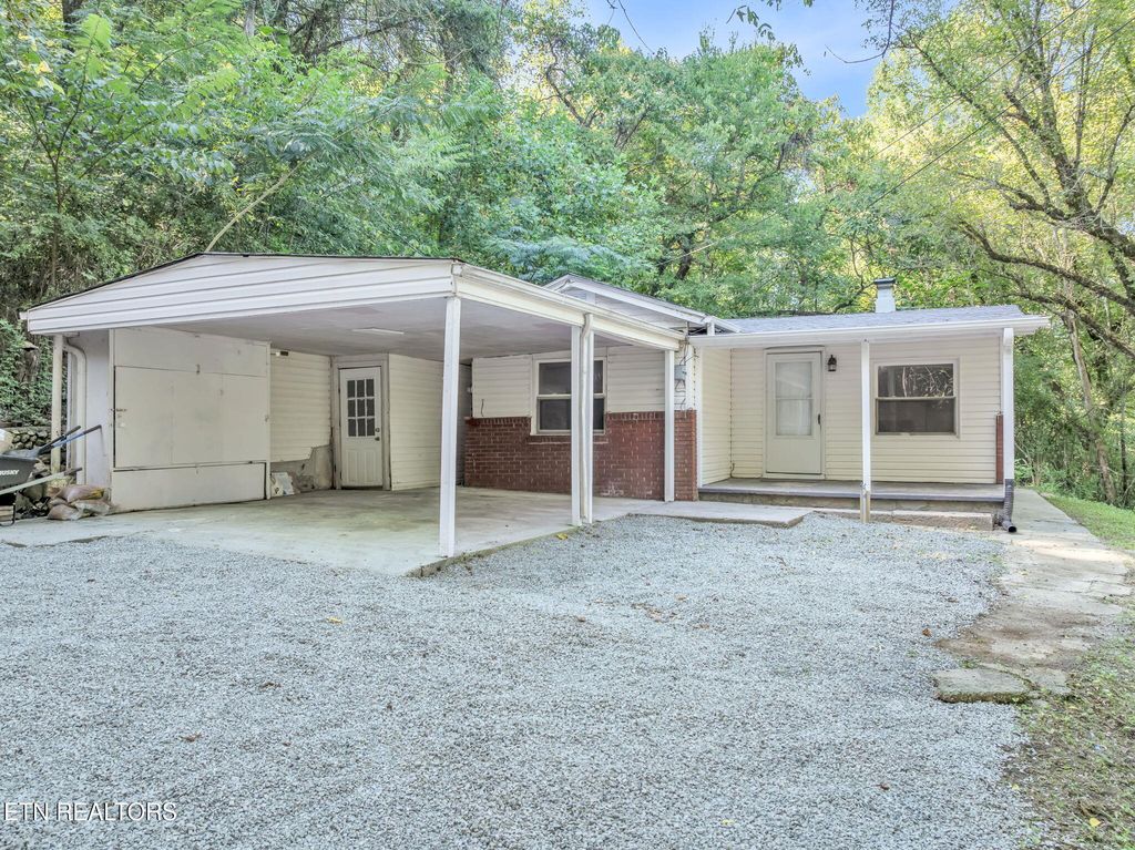 Photo of 126 Moore Lane, Powell, TN 37849 (MLS # 1314838)