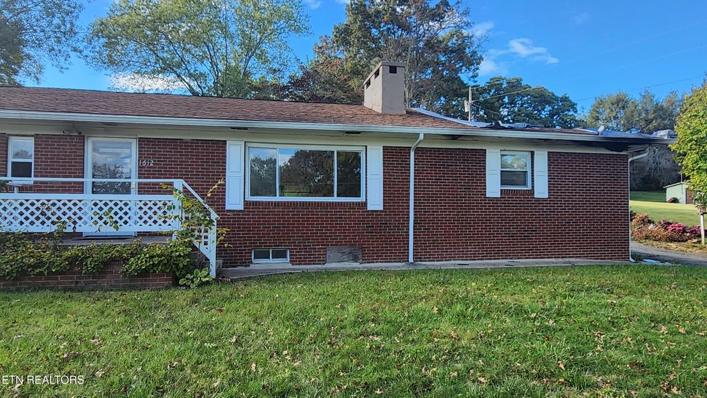 Photo of 1612 Stone St, Tazewell, TN 37879 (MLS # 1318157)