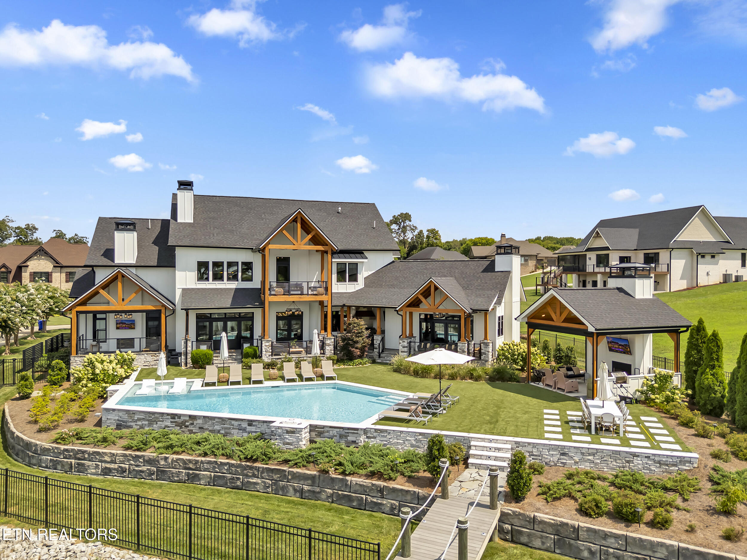 313 Spoondrift Court