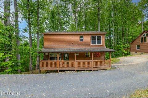 Photo of 109 Laurel Way, Gatlinburg, TN 37738 (MLS # 1334112)