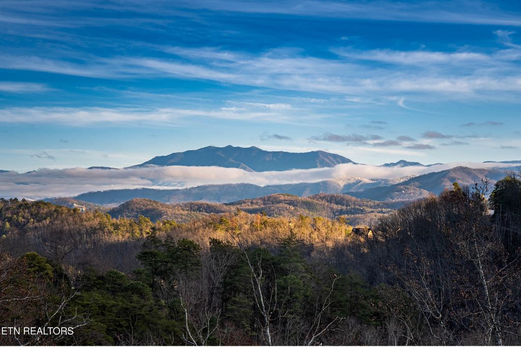 Photo of 2138 Rising Fawn Way, Sevierville, TN 37876 (MLS # 1323652)