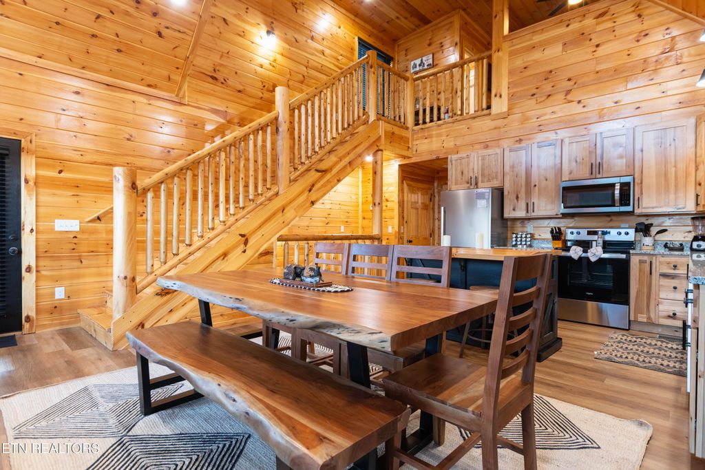 Photo of 2138 Rising Fawn Way, Sevierville, TN 37876 (MLS # 1323652)