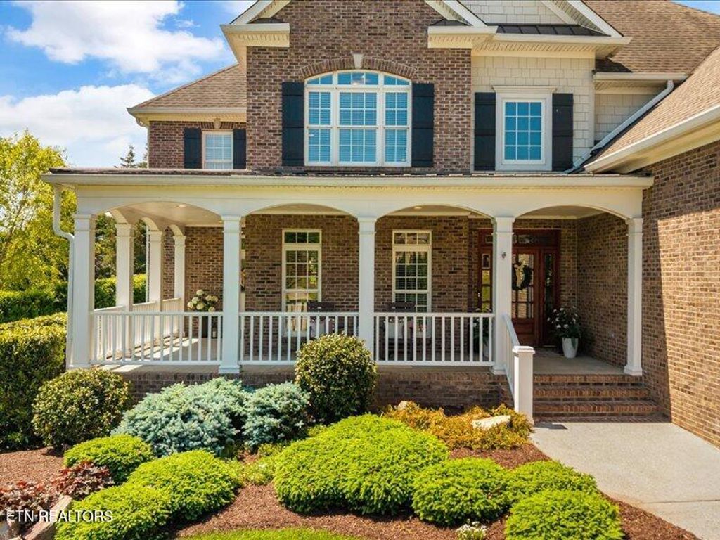 Photo of 1327 Copperstone Lane, Knoxville, TN 37922 (MLS # 1339393)