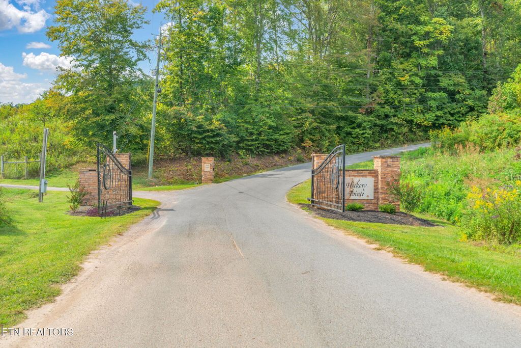 Photo of 148 Hickory Pointe Lane, Maynardville, TN 37807 (MLS # 1332626)