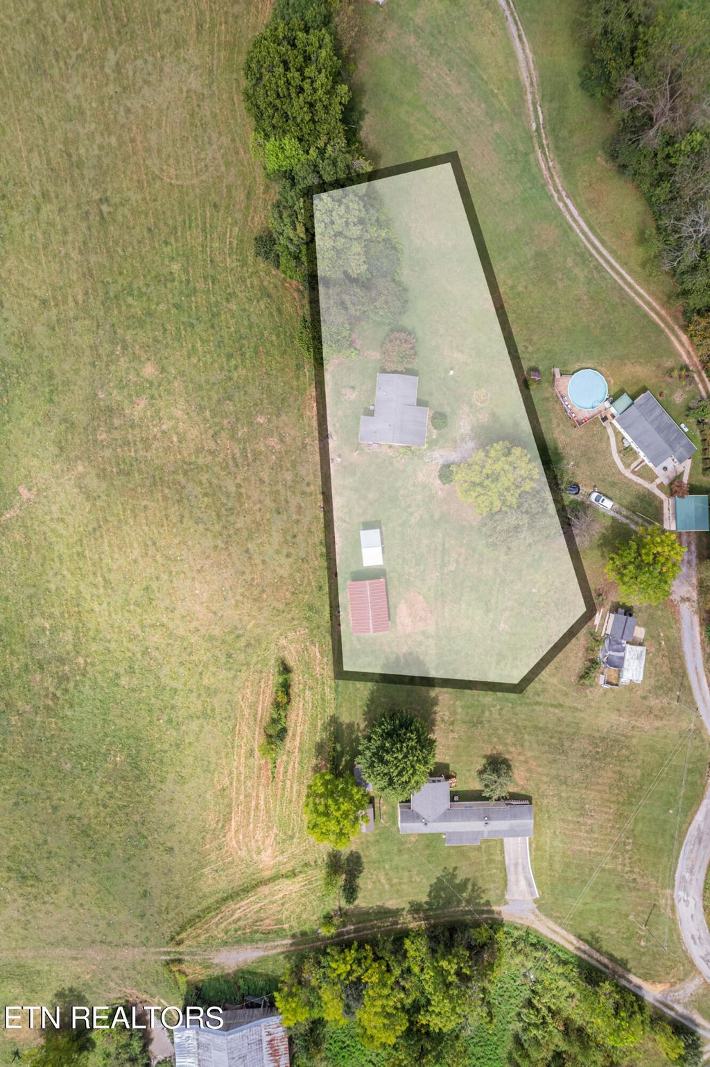 Photo of 1201 Russell Rd, New Tazewell, TN 37825 (MLS # 1276879)