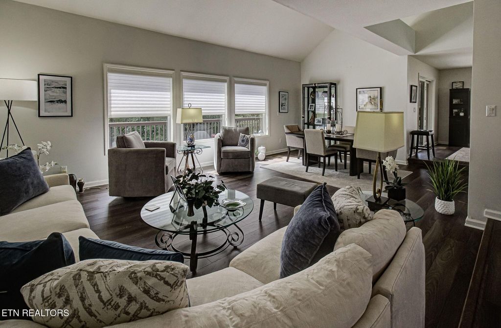 Photo of 255 Chatuga Way, Loudon, TN 37774 (MLS # 1310332)