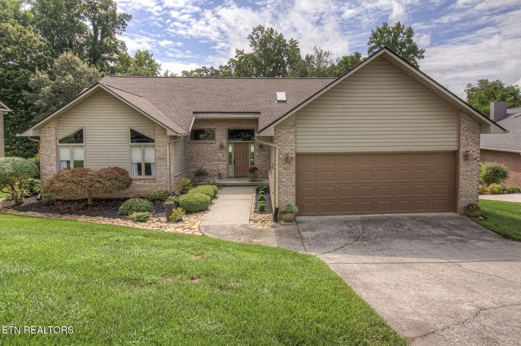 Photo of 255 Chatuga Way, Loudon, TN 37774 (MLS # 1310332)