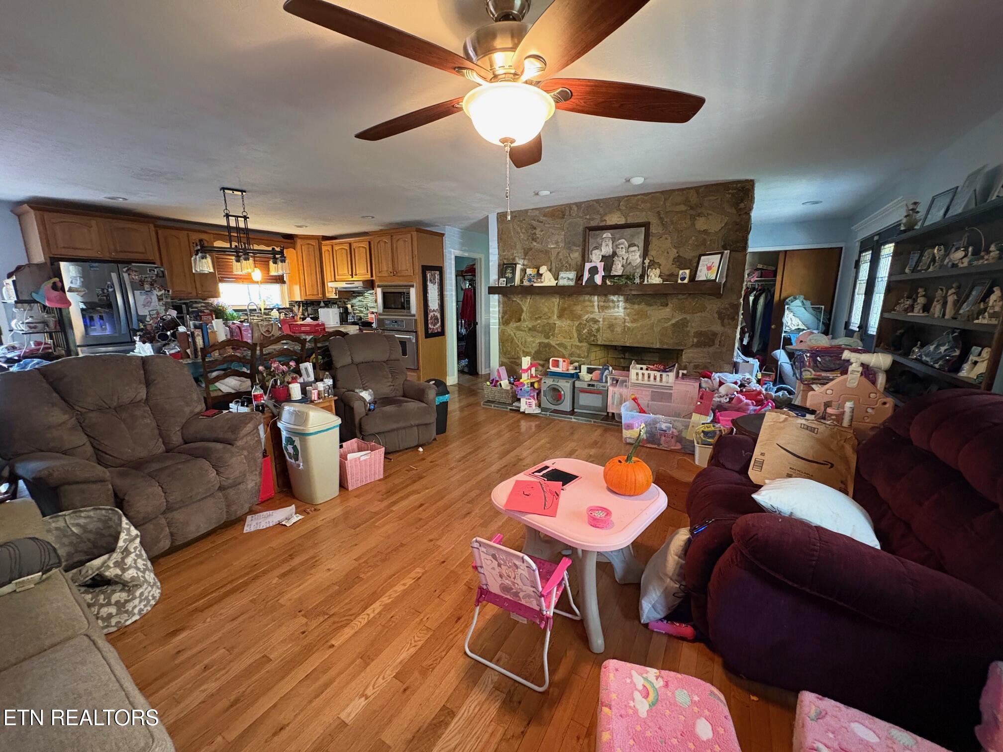 102 E Morningside Drive