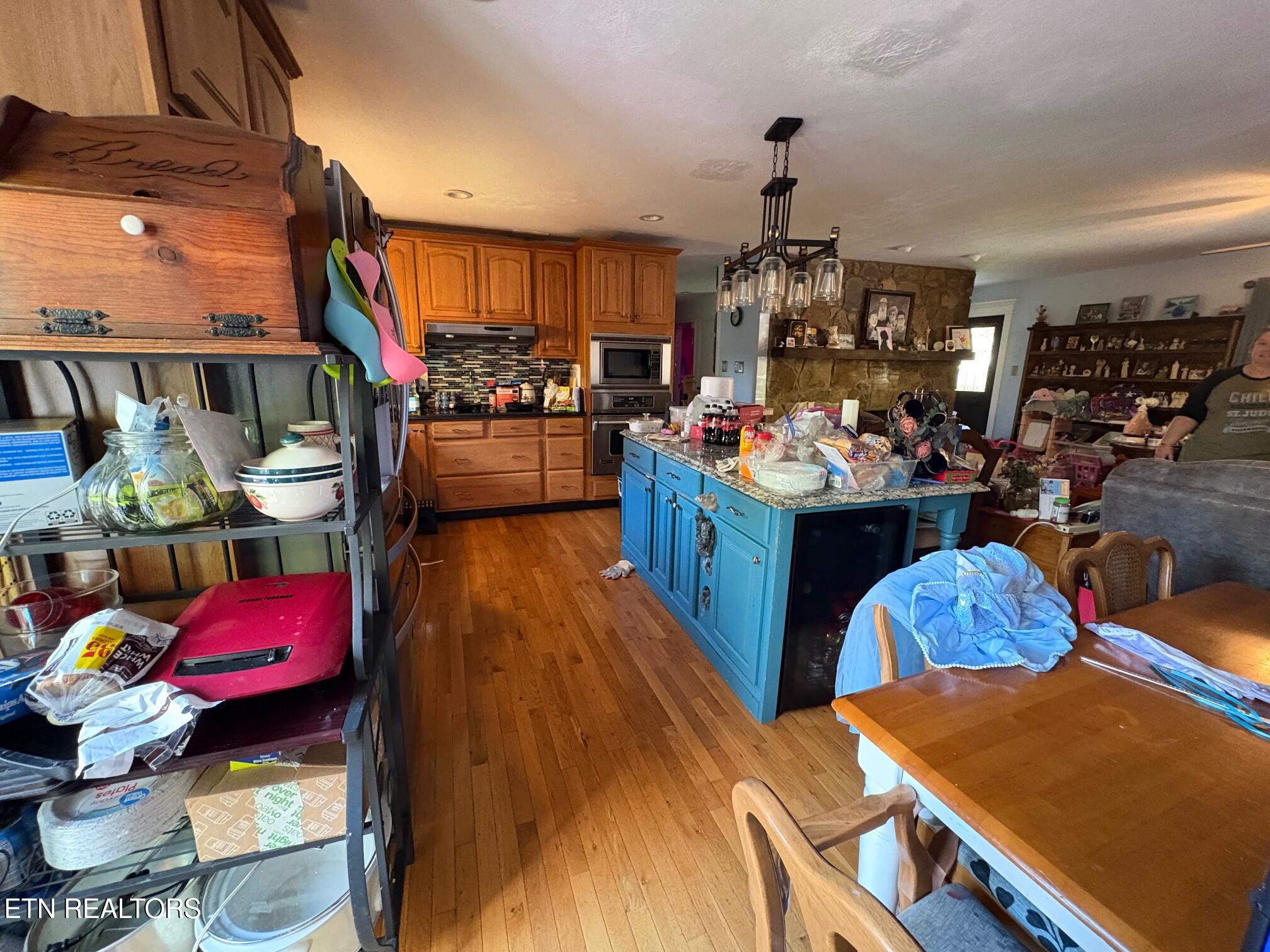 102 E Morningside Drive