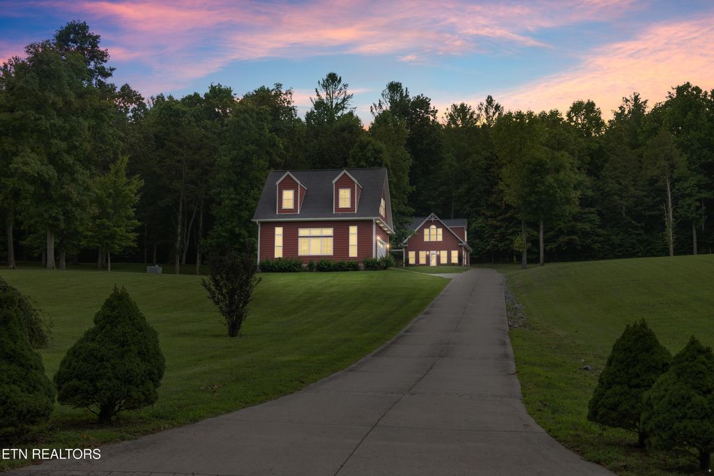 Photo of 206 Old Leadmine Bend Rd, Sharps Chapel, TN 37866 (MLS # 1308927)