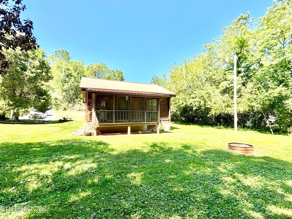 Photo of 157 Odd Fellow Cemetery Rd, Rockwood, TN 37854 (MLS # 1340225)