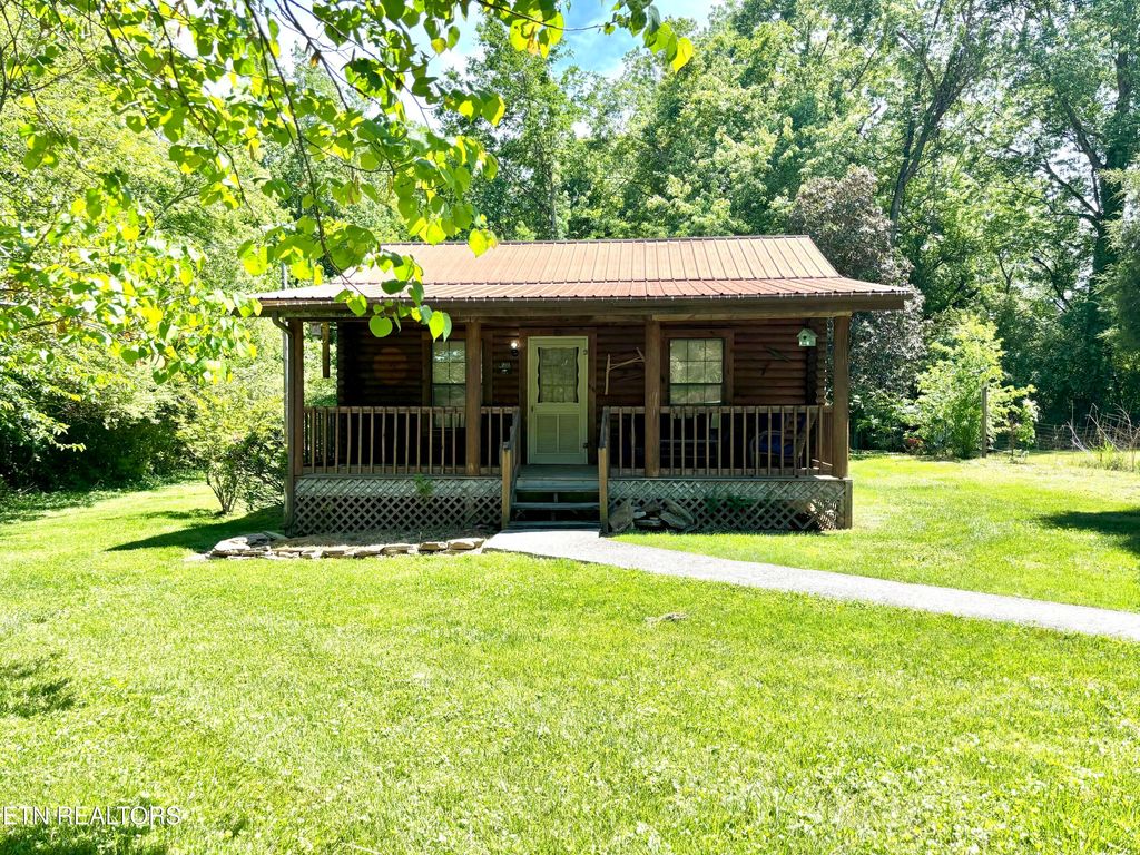 Photo of 157 Odd Fellow Cemetery Rd, Rockwood, TN 37854 (MLS # 1340225)