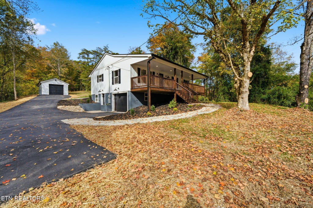 Photo of 1318 E Wolf Valley Rd, Heiskell, TN 37754 (MLS # 1360606)