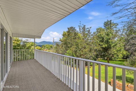 Tiny photo for 347 E Chestnut Hill Rd, Townsend, TN 37882 (MLS # 1355854)