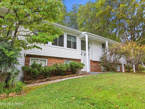 Tiny photo for 347 E Chestnut Hill Rd, Townsend, TN 37882 (MLS # 1355854)